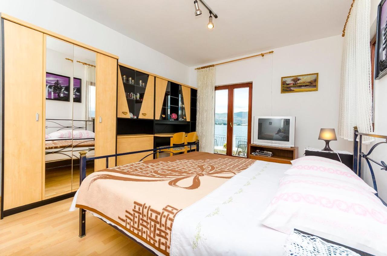 Apartments Marijana Trogir Buitenkant foto
