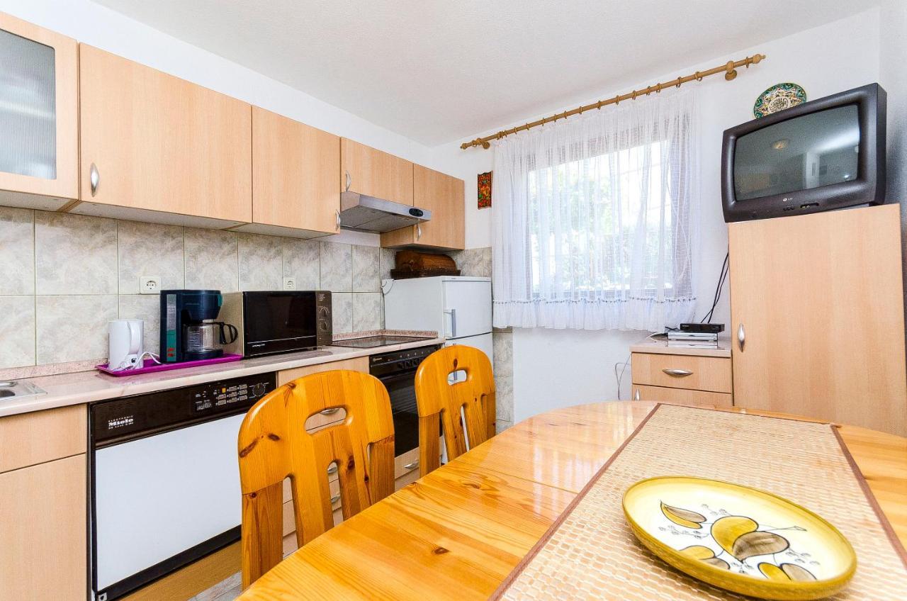 Apartments Marijana Trogir Buitenkant foto