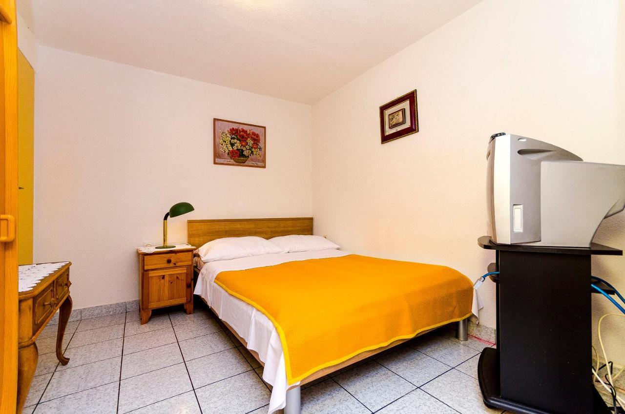 Apartments Marijana Trogir Buitenkant foto